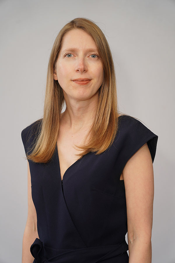 Chloe Capewell professional headshot