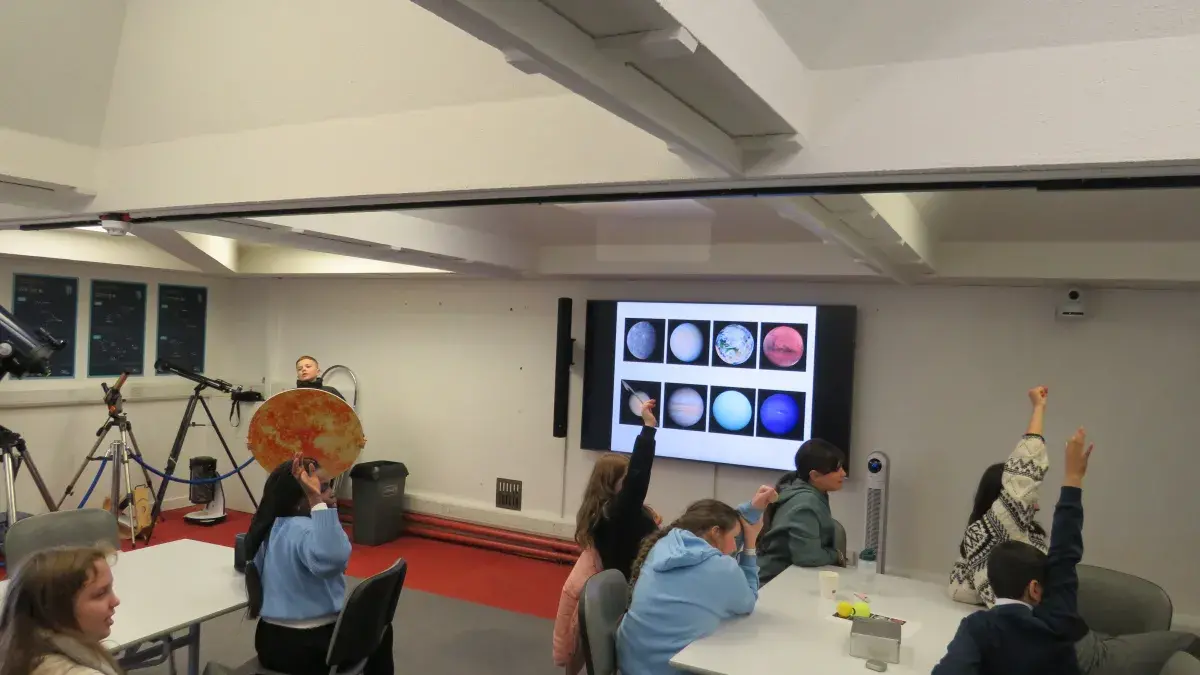 School pupils take part in an Astronomy Class at IntoUniversity