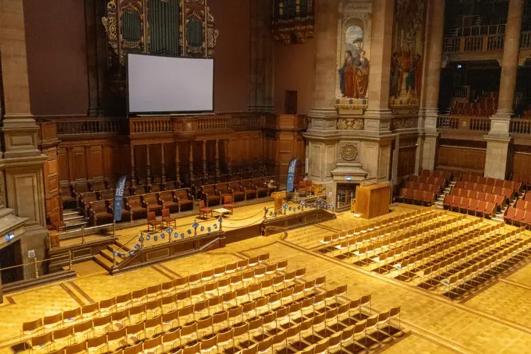 Wide shot of the set up at McEwan Hall
