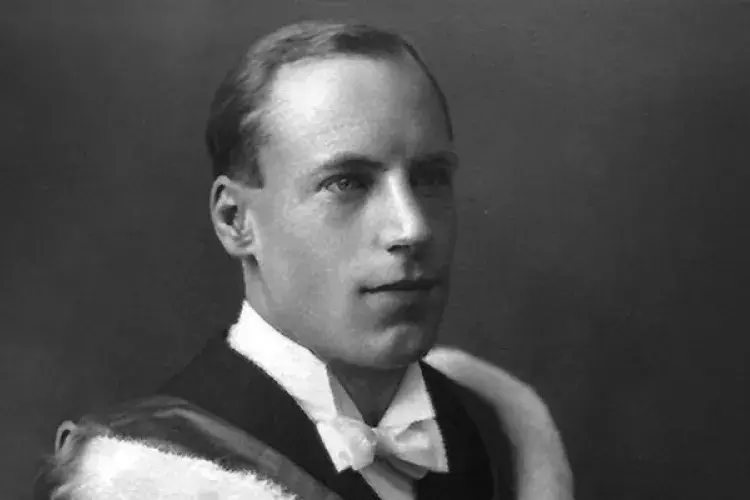 cam-about-people-plaques-liddell