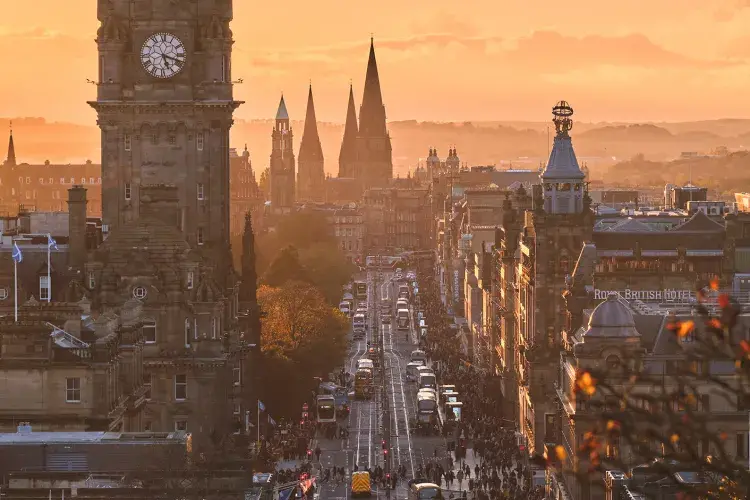 EdGlobal photo comp 2021 - Principal's choice - Ruibo Zhang_640452201_picture 